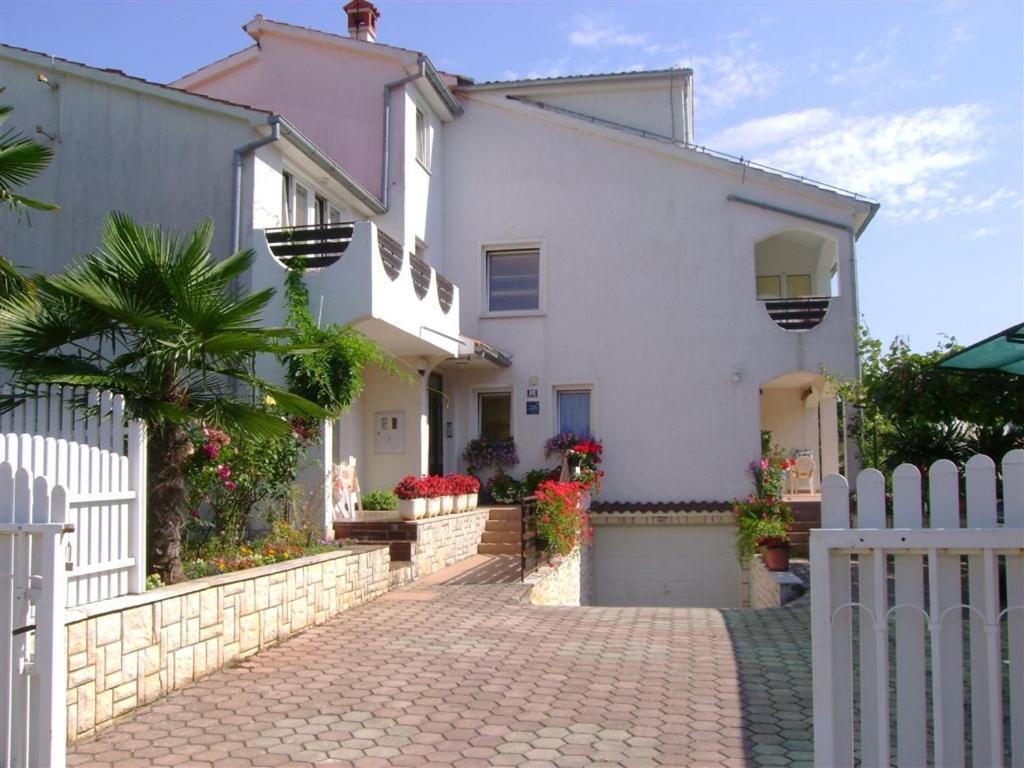 In With Balcony, Wifi 819-3 *